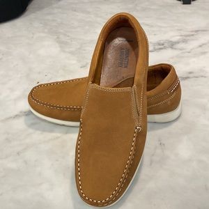 Johnston and Murphy  SheepSkin shoes made in Brazil size 8 1/2 medium